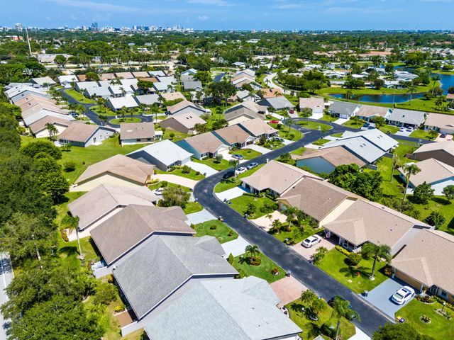 5256 Tiffany Anne Circle, West Palm Beach, FL 33417