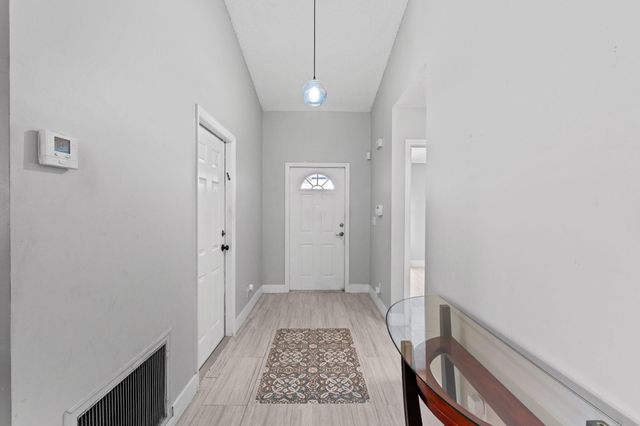 5256 Tiffany Anne Circle, West Palm Beach, FL 33417