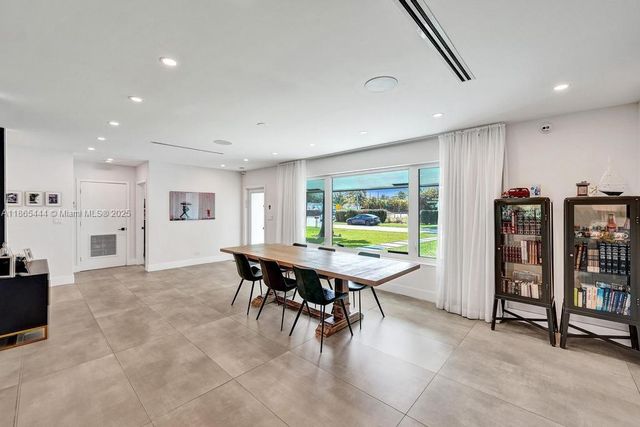 4660 SW 37th Ave, Dania Beach, FL 33312
