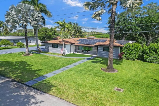 4660 SW 37th Ave, Dania Beach, FL 33312