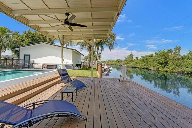 4660 SW 37th Ave, Dania Beach, FL 33312