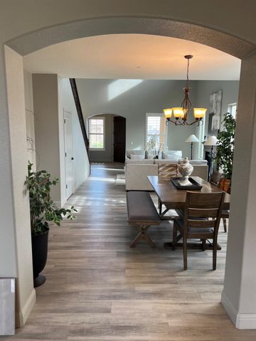 8752 N Privado Ct, Hilmar, CA 95324