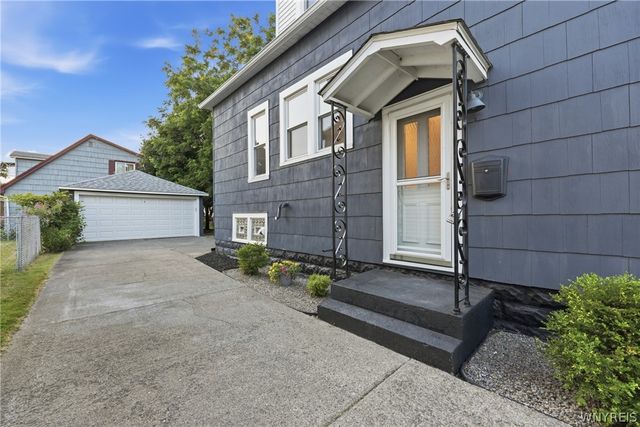 109 Victory Avenue, Lackawanna, NY 14218