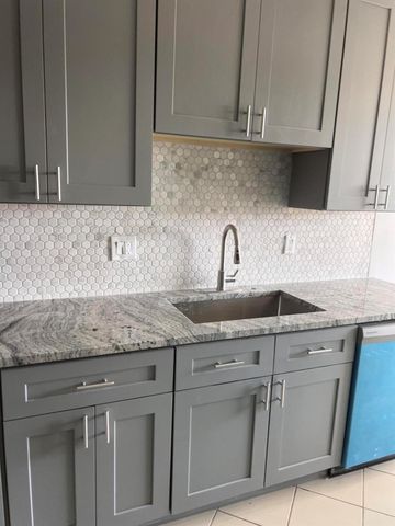 1051 Orange Terrace 203, Delray Beach, FL 33445