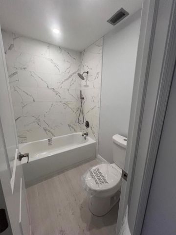 1051 Orange Terrace 203, Delray Beach, FL 33445