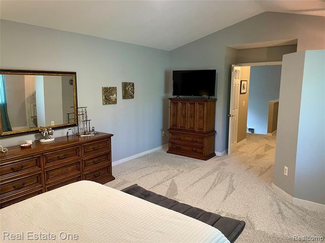 5613 Adderstone Drive, Clarkston, MI 48346