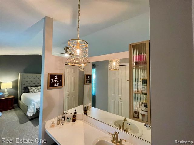5613 Adderstone Drive, Clarkston, MI 48346