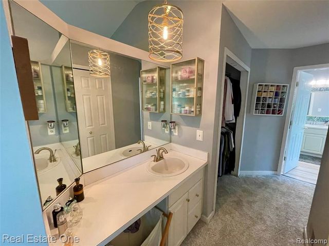 5613 Adderstone Drive, Clarkston, MI 48346