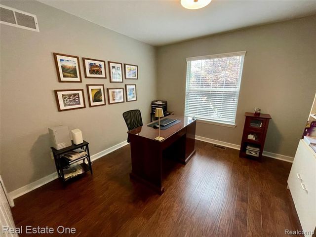 5613 Adderstone Drive, Clarkston, MI 48346