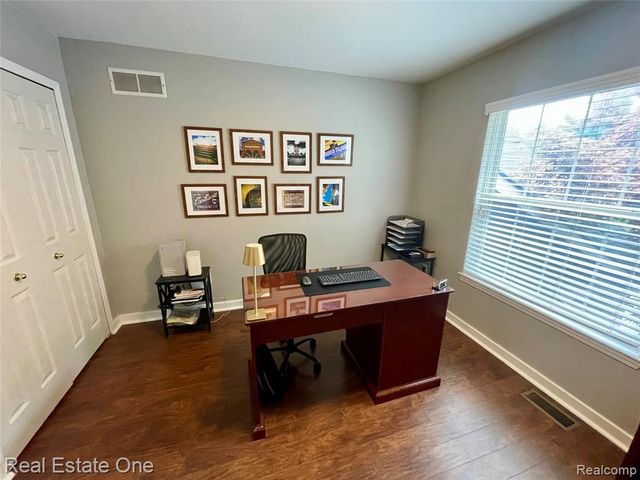 5613 Adderstone Drive, Clarkston, MI 48346