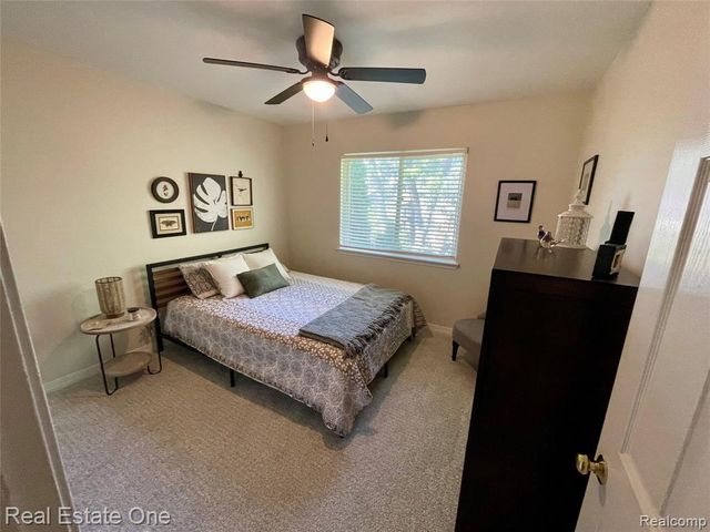 5613 Adderstone Drive, Clarkston, MI 48346