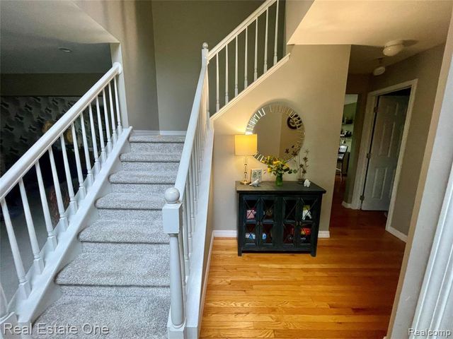 5613 Adderstone Drive, Clarkston, MI 48346