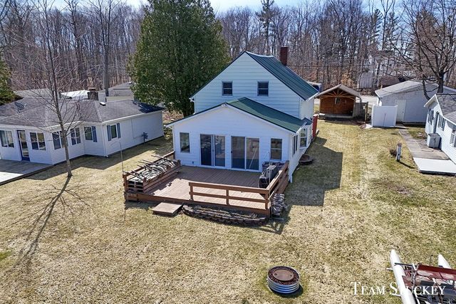 8941 Lake Street, Newaygo, MI 49337