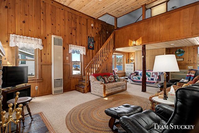 8941 Lake Street, Newaygo, MI 49337