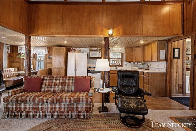 8941 Lake Street, Newaygo, MI 49337