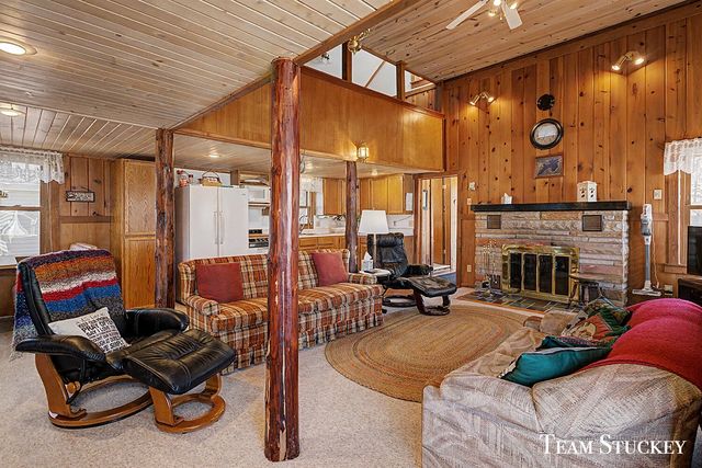 8941 Lake Street, Newaygo, MI 49337