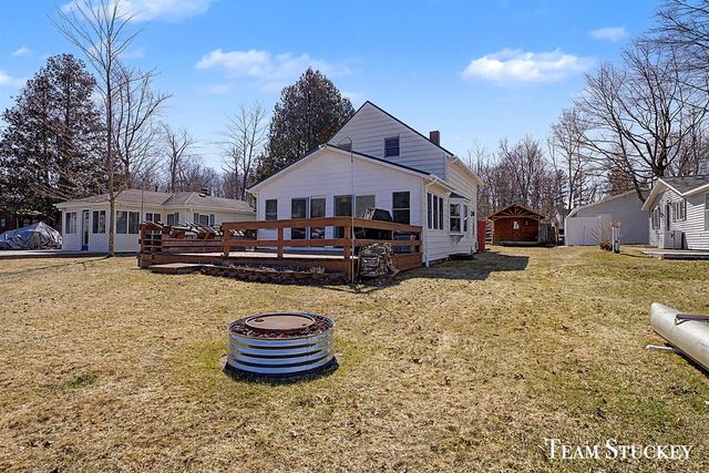 8941 Lake Street, Newaygo, MI 49337