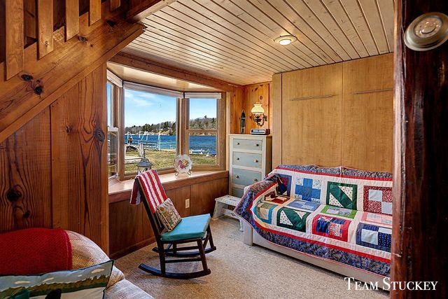 8941 Lake Street, Newaygo, MI 49337