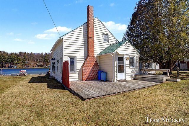 8941 Lake Street, Newaygo, MI 49337