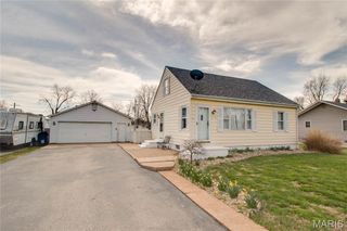 350 Woodland Avenue, Wood River, IL 62095