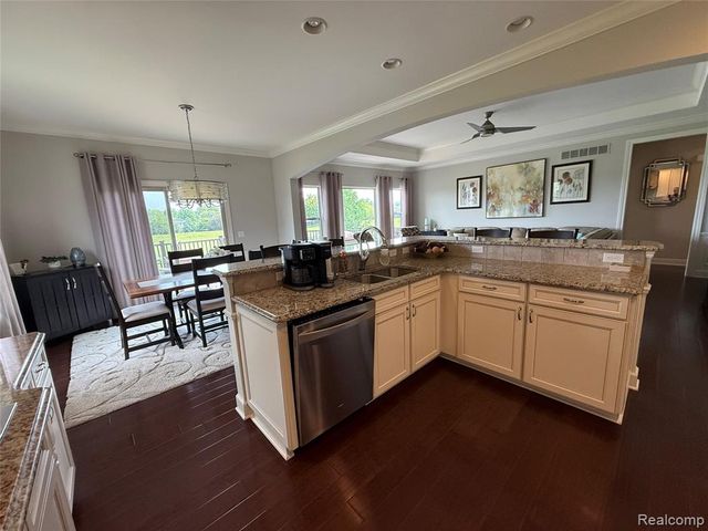 58626 Valley View Drive, Washington, MI 48094