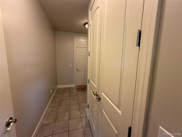 58626 Valley View Drive, Washington, MI 48094