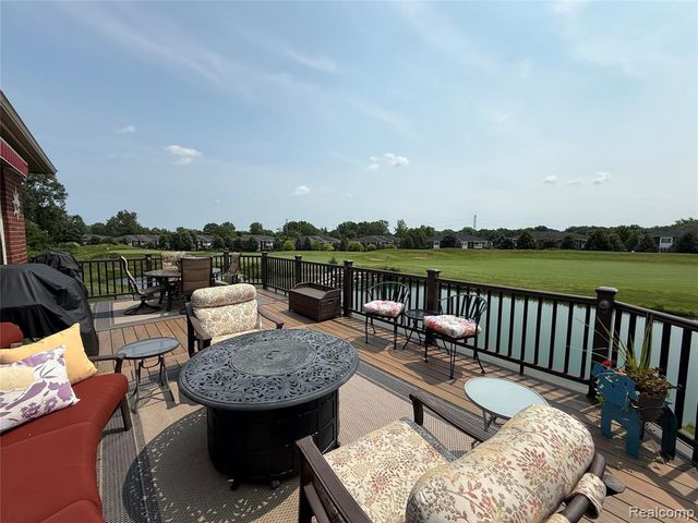 58626 Valley View Drive, Washington, MI 48094