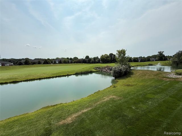 58626 Valley View Drive, Washington, MI 48094