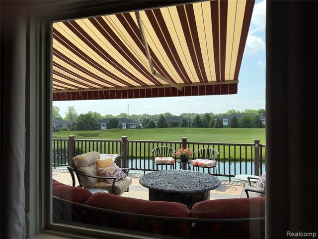58626 Valley View Drive, Washington, MI 48094