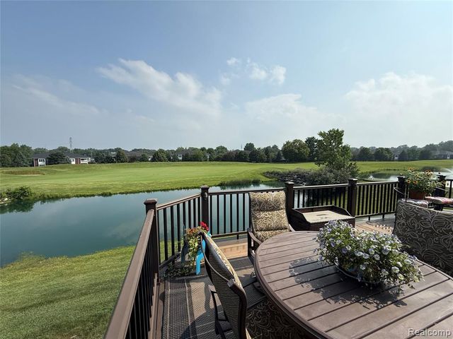 58626 Valley View Drive, Washington, MI 48094