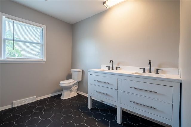 109 Old Highway 43, Summertown, TN 38483