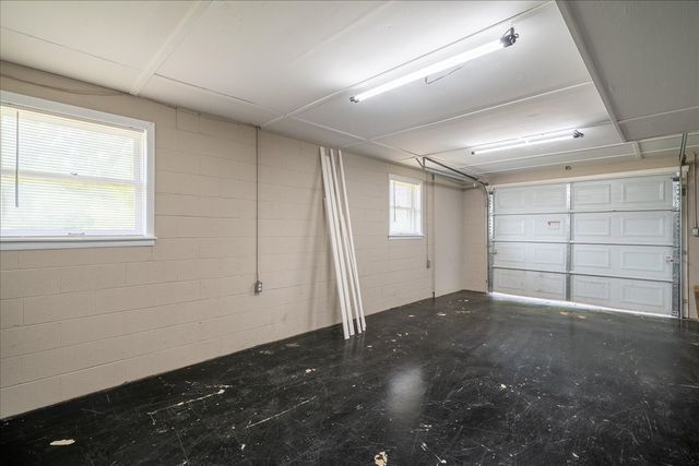 109 Old Highway 43, Summertown, TN 38483