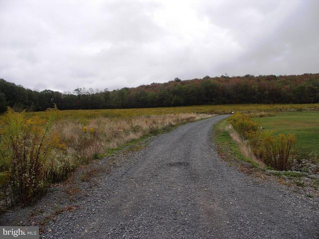 GARRETT TRAIL, Oakland, MD 21550