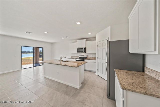 870 Remington Green Drive SE, Palm Bay, FL 32909