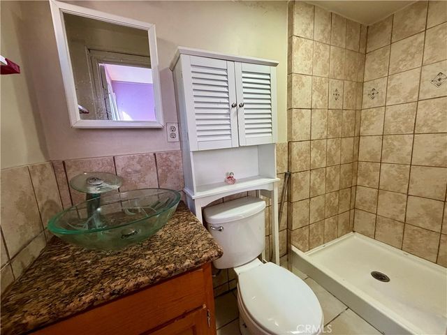 1016 W 51st Place, Los Angeles, CA 90037