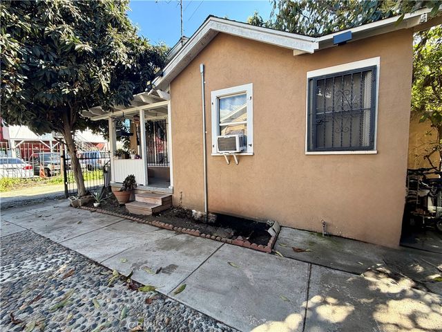1016 W 51st Place, Los Angeles, CA 90037