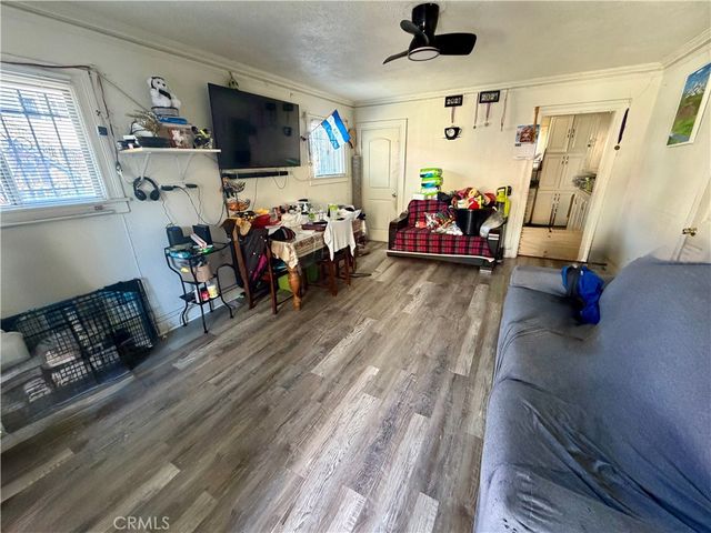 1016 W 51st Place, Los Angeles, CA 90037
