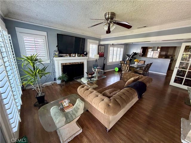1016 W 51st Place, Los Angeles, CA 90037