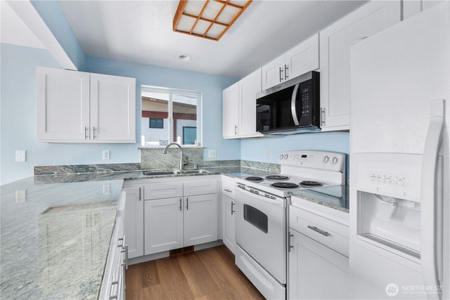 3990 Saltspring Drive, Ferndale, WA 98248