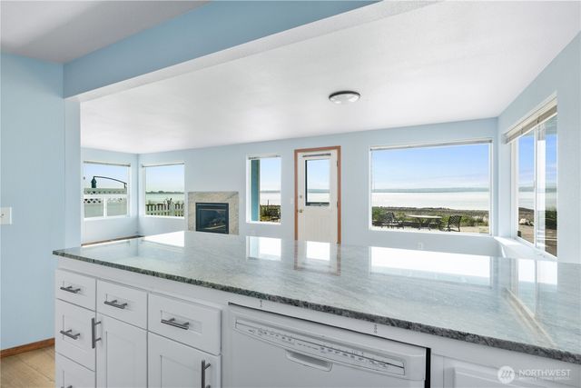 3990 Saltspring Drive, Ferndale, WA 98248