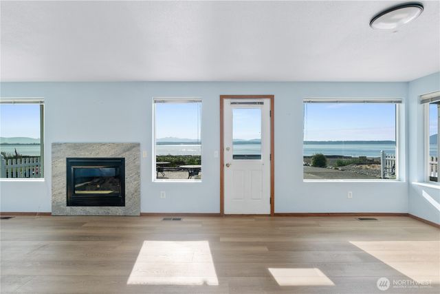 3990 Saltspring Drive, Ferndale, WA 98248