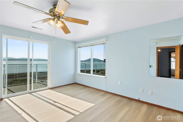 3990 Saltspring Drive, Ferndale, WA 98248