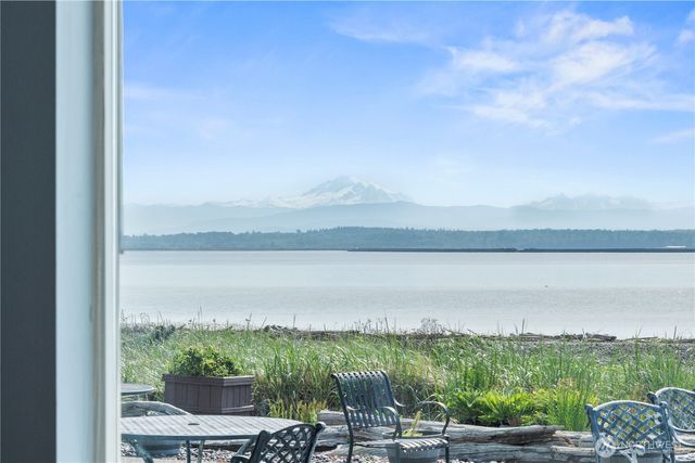 3990 Saltspring Drive, Ferndale, WA 98248