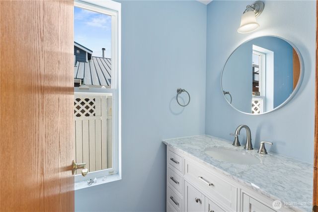 3990 Saltspring Drive, Ferndale, WA 98248