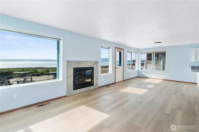 3990 Saltspring Drive, Ferndale, WA 98248
