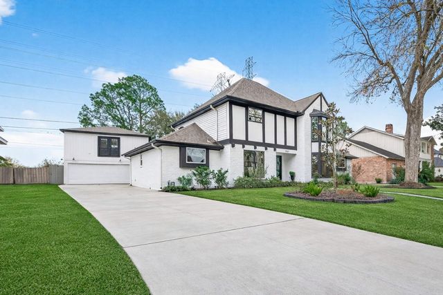 707 Montclair Boulevard, Sugar Land, TX 77478