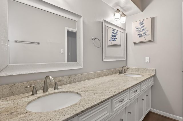 707 Montclair Boulevard, Sugar Land, TX 77478