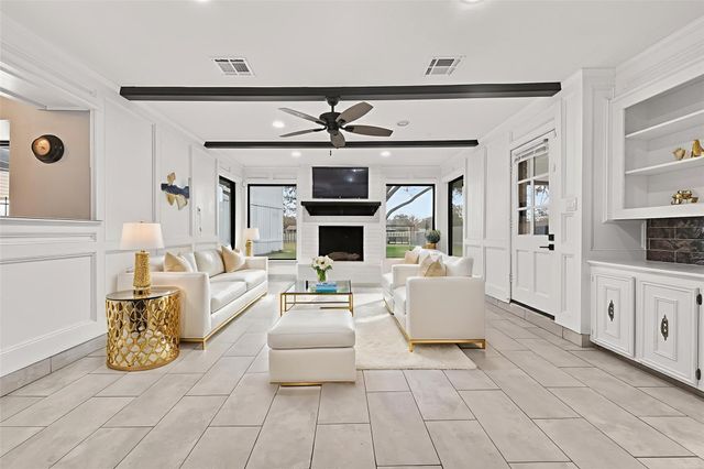707 Montclair Boulevard, Sugar Land, TX 77478
