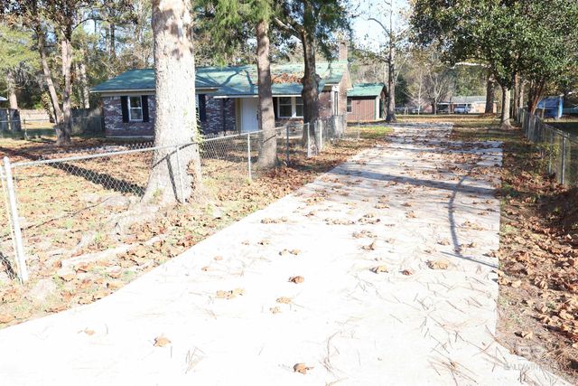 113 Roadway Street, East Brewton, AL 36426