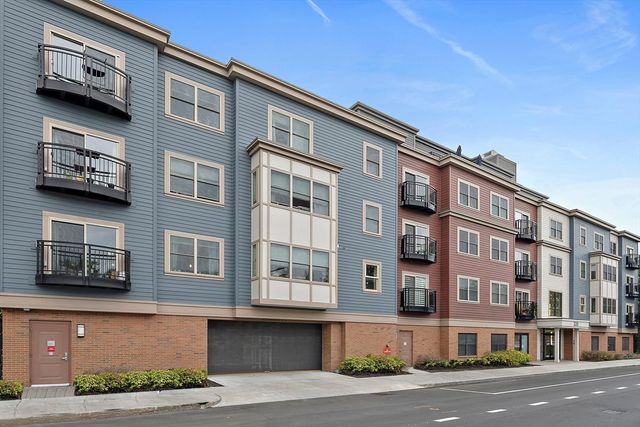 320 Maverick St 409, Boston, MA 02128